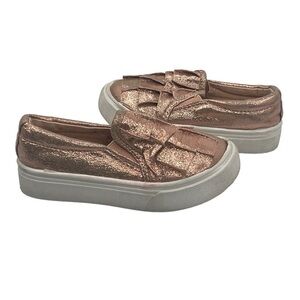 Wonder Nation Rose Gold Ruffled Slip On Sneakers Size 8 Toddler Girl’s